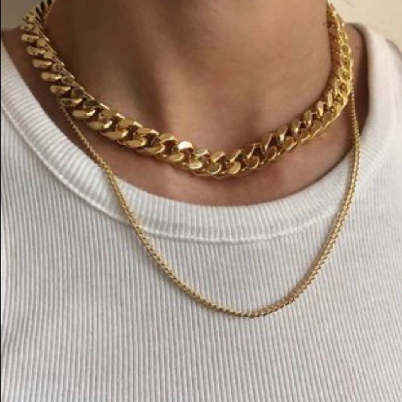 Gold chunky chain necklace - Picture 3 of 4